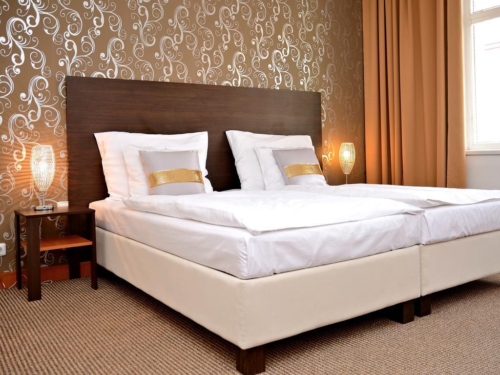 Hotel Atrium Παρντούμπιτσε Εξωτερικό φωτογραφία